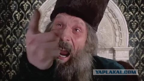 Когда вода с сосисками закипели в кастрюле и поднимаешь крышку, а там...