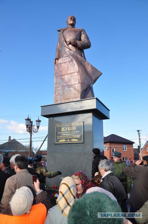 В Липецке установили памятник Сталину!