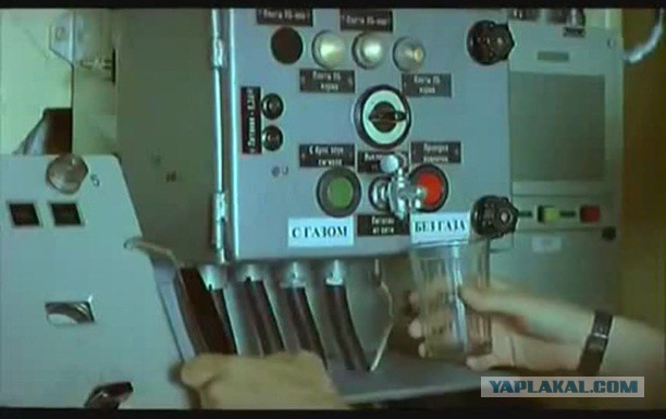 Американские военные 12 часов не могли потопить старый фрегат