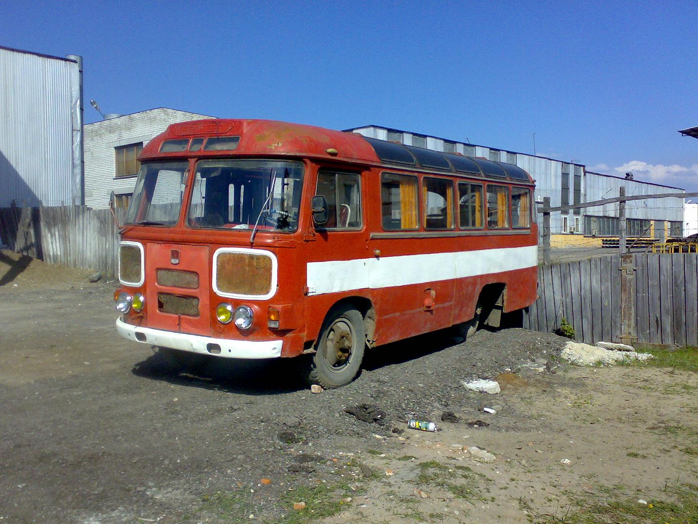 Автобус старого образца паз