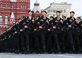 Что бывает, когда девушка-морпех увлекается бодибилдингом