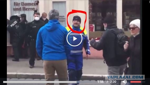 Посмела без маски выйти на улицу с собачкой