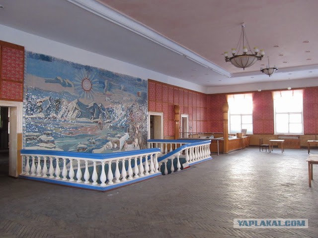 Пирамида (Арктика, архипелаг Шпицберген)