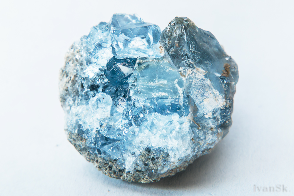 твердый металл голубовато белого цвета. хром физические и химические. твердый металл голубовато белого цвета. галлий металл химия. хром металл или нет.