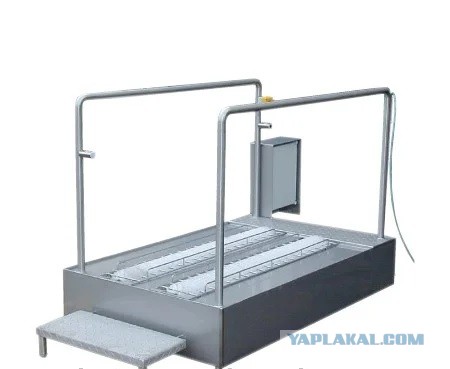 Ачинская учительница заставила 10-летнюю девочку сидеть на уроках босиком