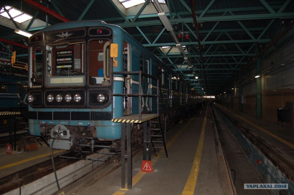 Депо какао метро пальто род. Электродепо Черкизово Московского метрополитена. Метро депо Черкизово. Депо Черкизово 81-717. Депо Владыкино метрополитен.