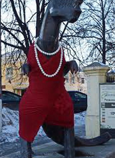 Памятники, которые иначе воспринимаются народом