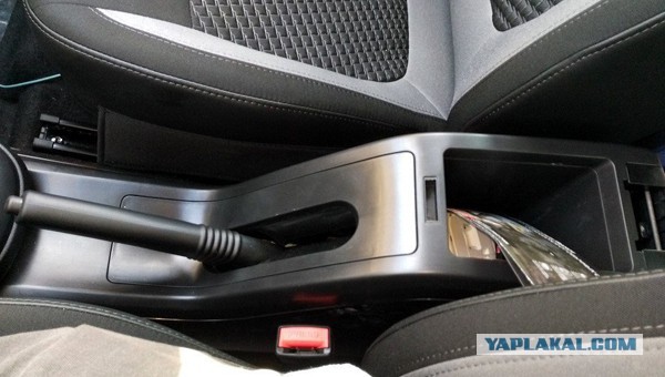Интерьер универсала Lada Vesta SW рассекретили до премьеры