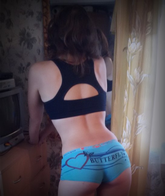 Очаровательный вид сзади