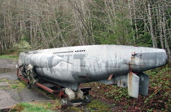 Подводная лодка в лесах Пендостана?