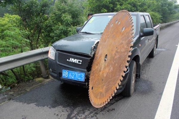 Как жизнь иногда поворачивается боком...