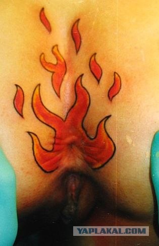 Татуировка прямо на глазу...