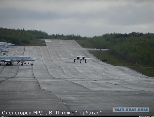 В сети появилось видео катастрофы самолета Ту-22М3 RF-94159 35 красный ВКС РФ в Оленьей (Мурманская область)