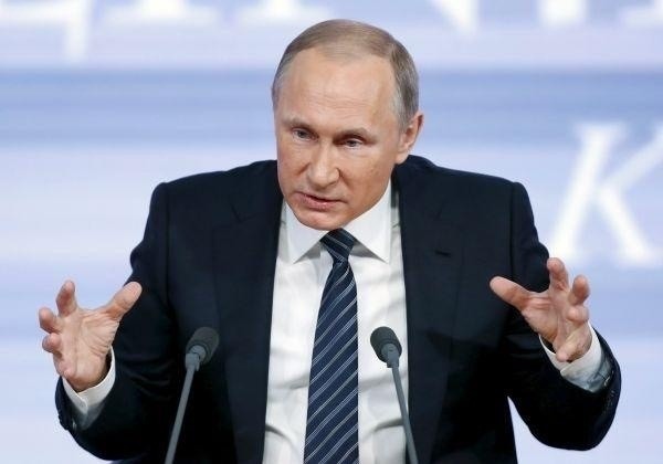 "Эпическое фиаско-провокация надолго останется ароматным пятном на репутации королевских ВМС"