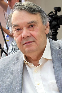 Знаменитые люди, которые ушли из жизни в 2013 году