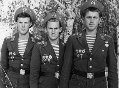 О десантниках.