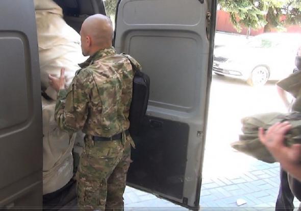 Помощь российских волонтеров