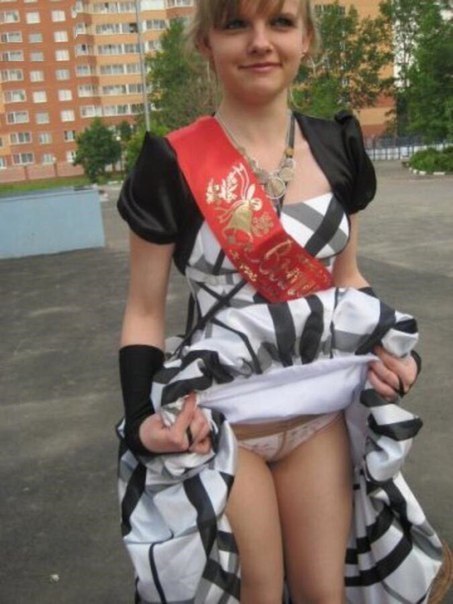 Давай я тебя ещё вот в этой позе сфоткаю