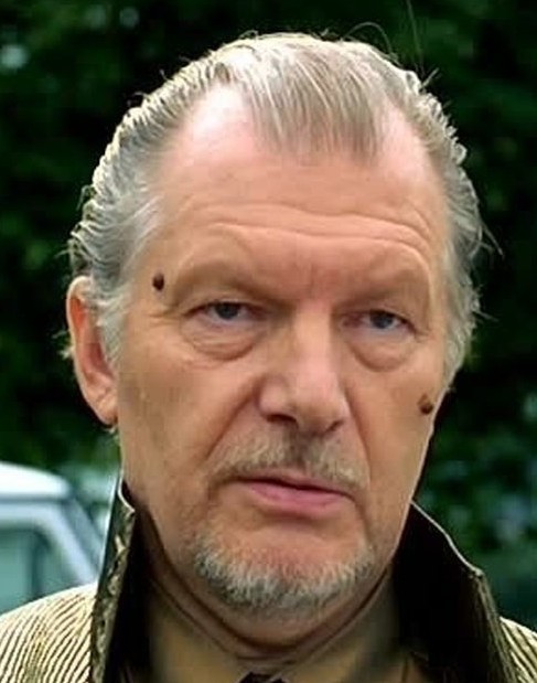 Не орёл из Орла вчера вечером решил понтануться и сыграть в "шашечки" на своей заниженной "девятке".