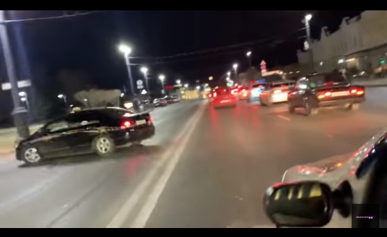 Это Омск! Горожане празднуют победу "Авангарда" в Кубке Гагарина