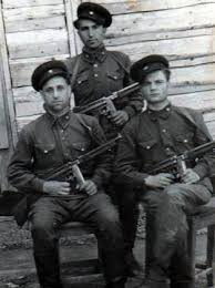 Русский, немец и американец глазами ихспердов
