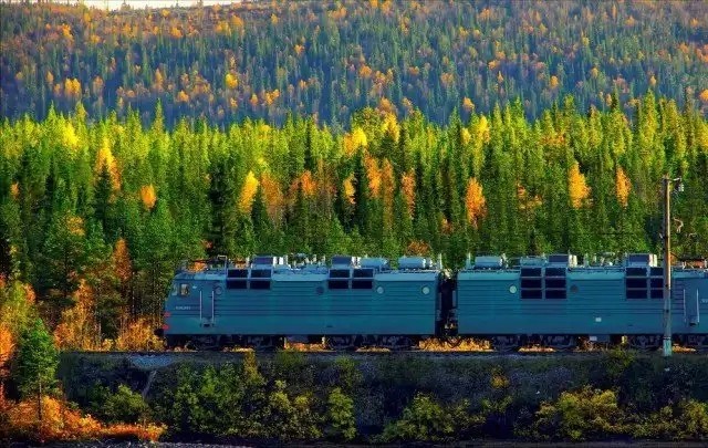 Осень на железной дороге