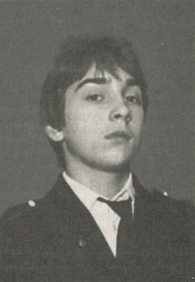 Знаменитости в детстве. Фото из домашних архивов