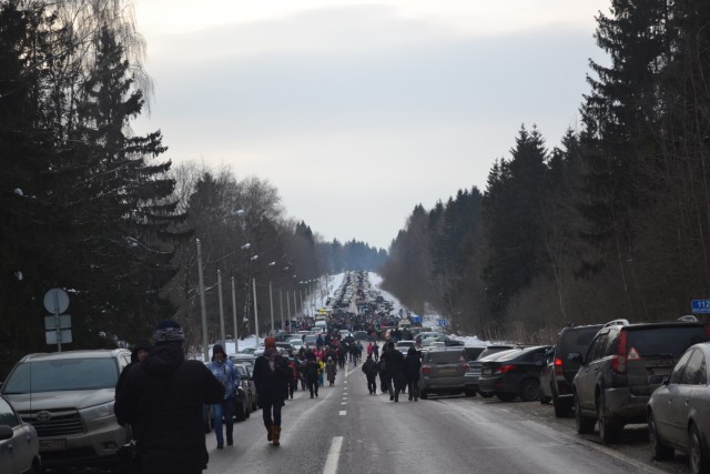В Волоколамске жители вышли на митинг против свалки. Власти вызвали ОМОН