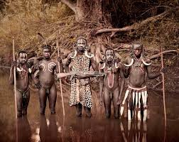 С выкриками "Слава Украине" разгромили кафе