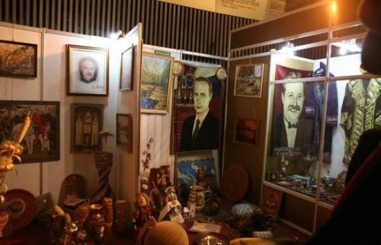 Музей подарков «Поле чудес»: все-таки он существует!