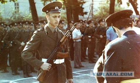 Армейские фото знаменитостей