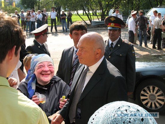 Фотожаба: Лужков и Мальчик