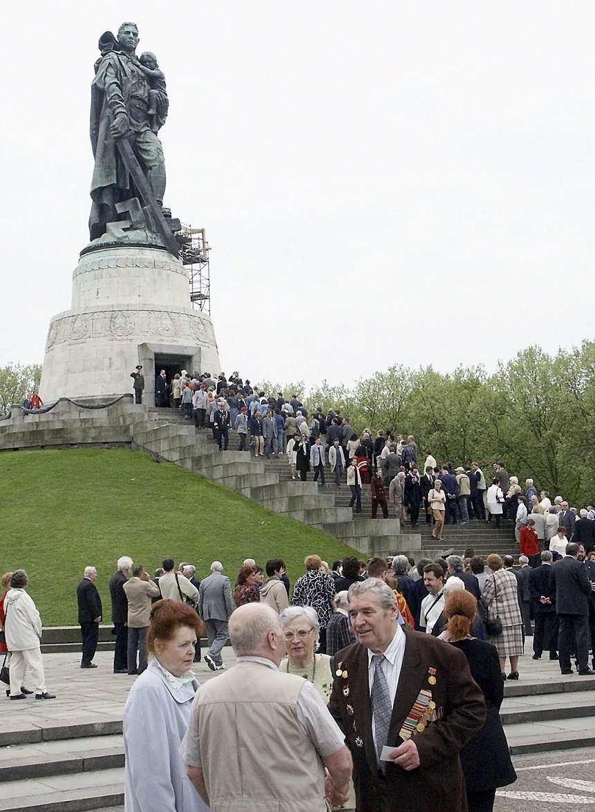 Воин освободитель в берлине