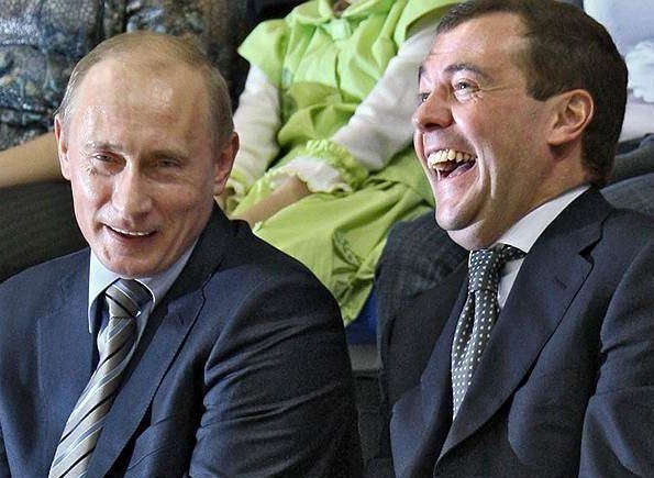 Росстат заявил о скачке доходов россиян и рекорде роста зарплат за 15 лет