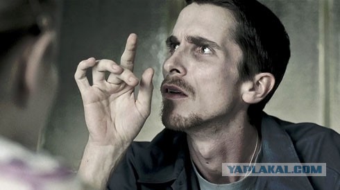 Девушка на трассе