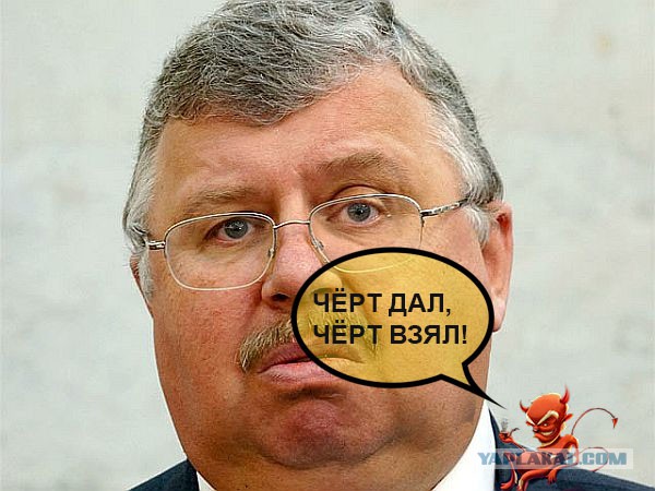 В новой Москве ограбили дом бывшего главы таможенной службы Бельянинова. Вынесли деньги в разной валюте и редкие монеты
