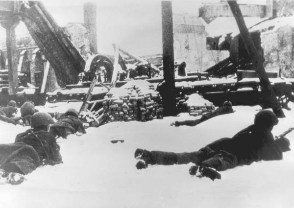 Фотографии второй мировой, многие цветные (фото)