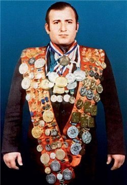 Герои среди нас