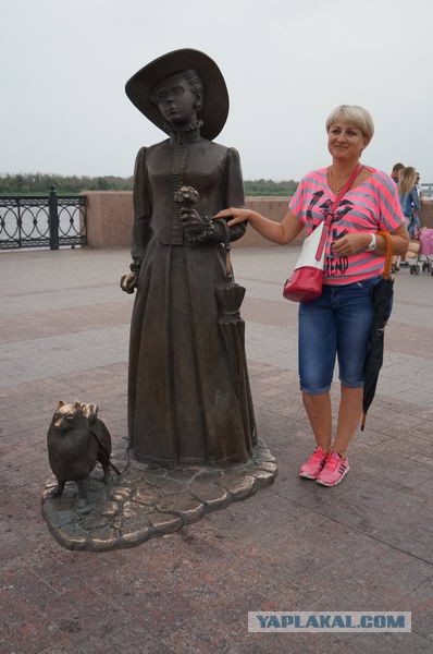 Девушка и котэ