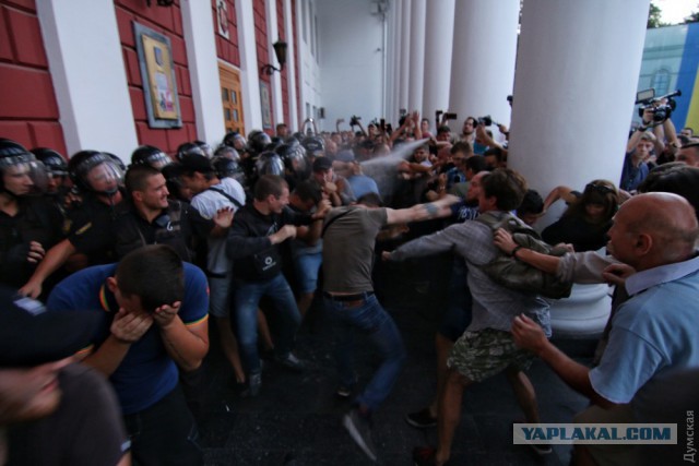 Лавров жестко ограничил рамки полномочий миротворцев в Донбассе