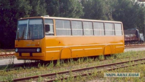 Поезд из... автобуса (12 фото)