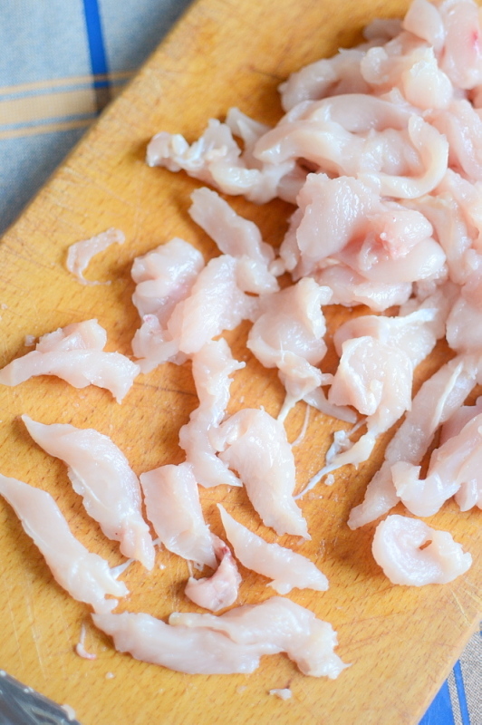 Пирог с капустой и немножко с курицей