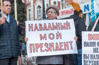 Навальный полностью пришёл в себя