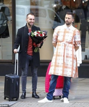 Житель Лондона провел день в мужском платье Gucci и был (ну почему же, интересно?!) неприятно удивлен