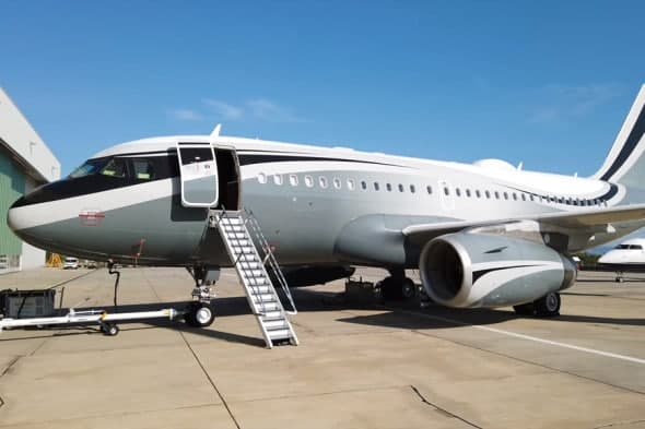 Экс-владелец «Уралкалия» миллиардер Дмитрий Рыболовлев вслед за яхтой выставил на продажу свой самолет Airbus A319