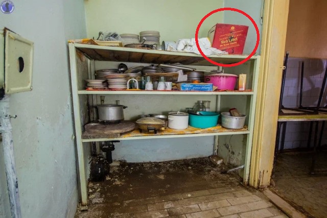 Большой подземный госпиталь в убежище на случай войны. Теперь он на консервации, но хорошо сохранился