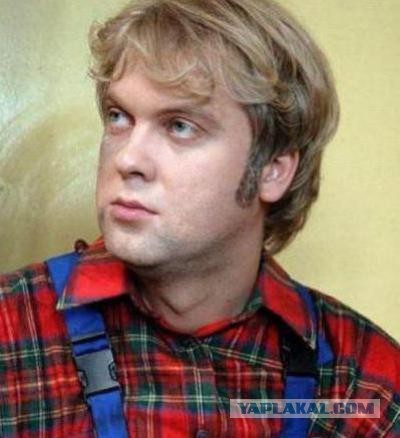 Парней в женской одежде и с макияжем избили в Магадане