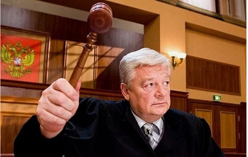 Стрельба по людям в общественном месте, вообще-то это теракт, а не беспредел!