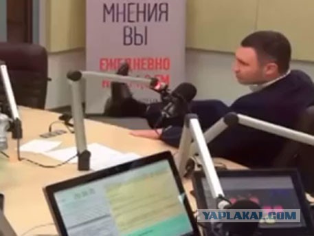 Кличко упал с велосипеда