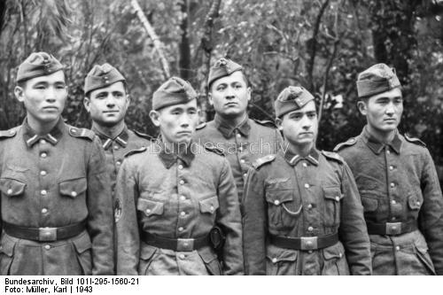 Гости города на празднике победы